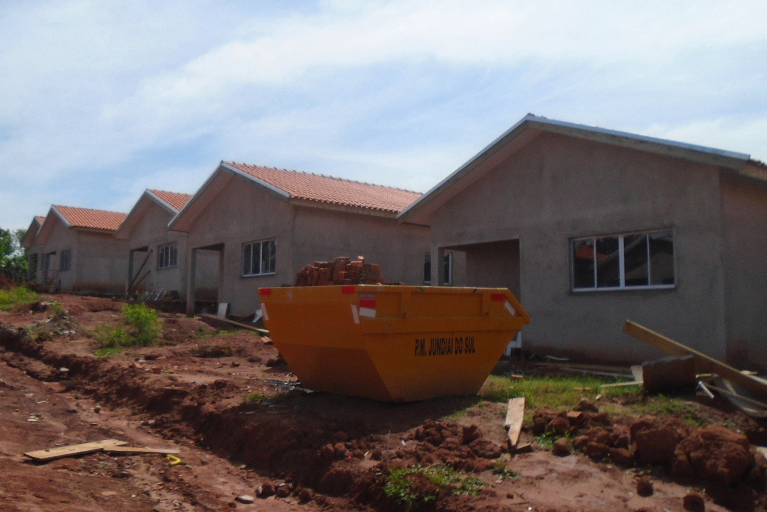 Construção de 23 casas avança em Jundiaí do Sul; interessados devem se  cadastrar na Cohapar