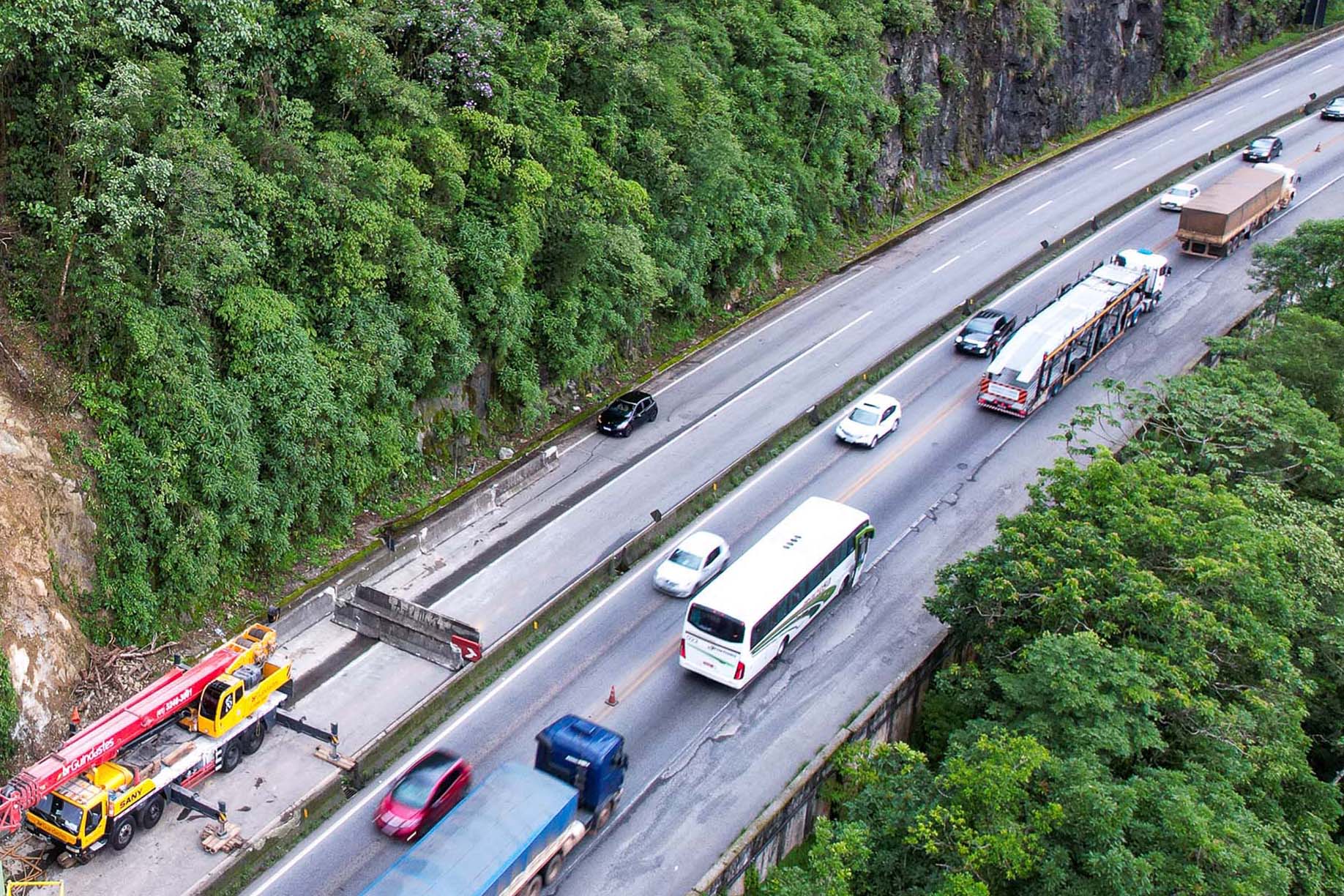BR-277 entre Curitiba e Litoral receberá 175 mil veículos no feriadão