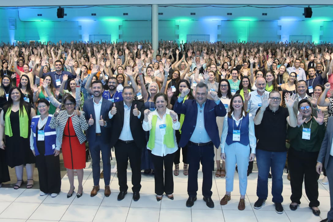 SESA Paraná reúne milhares de gestores em Foz do Iguaçu no maior evento de saúde pública do Estado