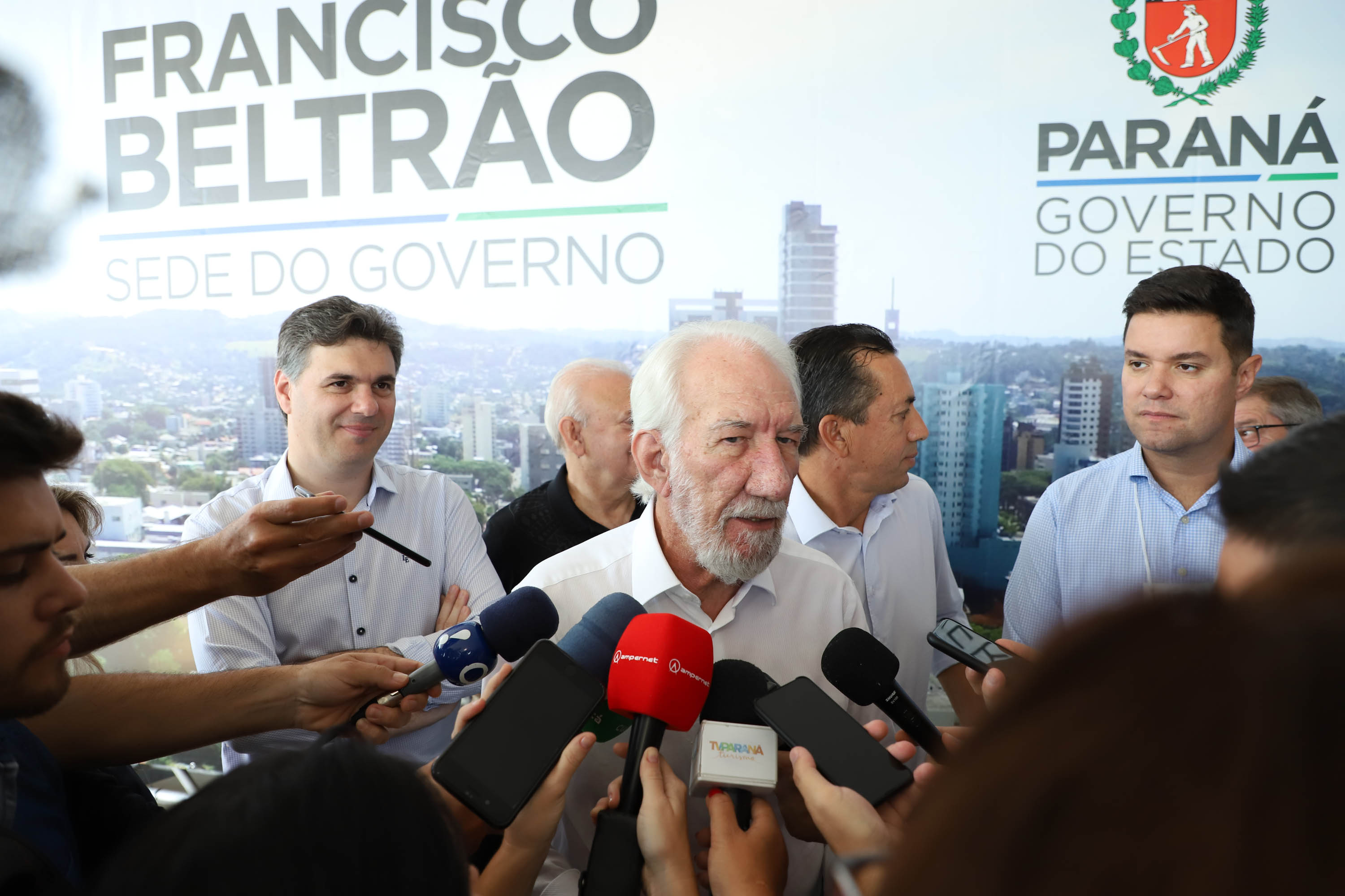 Francisco Beltrão anuncia PSS para 40 cargos - Diário do Sudoeste