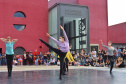 Escola de Dança Teatro Guaíra emociona o público no Parque São Lourenço. Foto: José Fernando Ogura/AEN