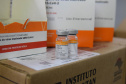  	Agilidade nas entregas de vacinas aos municípios ajudou a salvar vidas no Paraná em 2021