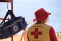Atuação dos guarda-vidas na Costa Oeste aumenta a prevenção e diminui afogamentos durante a temporada de verão