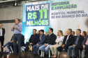 O governador Carlos Massa Ratinho Junior e o  Secretário da Saúde, Beto Preto, assinam nesta quinta-feira (31), liberação de recurso para o Hospital de Rio Branco do Sul. 31/03/2022 - Foto: Geraldo Bubniak/AEN