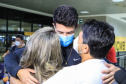 Repatriado da Ucrânia - Murilo Koefendee Maia, jogador de futebol,  com a mãe Angélica Maia e o pai  Juarez Maia - Curitiba, 11/03/2022