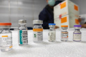 Mais de 110 mil vacinas contra a Covid-19 reabastecem Regionais de Saúde