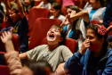 Primeira apresentação do projeto Crianças no Teatro encanta plateia em Francisco Beltrão