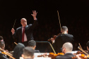 O maestro Roberto Tibiriçá assume como diretor musical e regente titular a Orquestra Sinfônica do Paraná (OSP) -