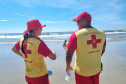 Corpo De Bombeiros forma novos Guarda-Vidas Civil durante o Verão Maior Paraná
