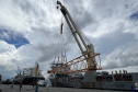  Maior guindaste para descarga de granéis sólidos de importação chega ao Porto de Paranaguá