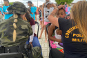 Polícia Militar realiza ação voltada para as crianças durante o Carnaval no Litoral