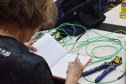 Mulheres aprendem noções de elétrica predial em curso gratuito em Londrina 