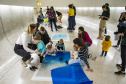 MON convida crianças de 1 a 2 anos para oficina artística sobre a cor verde