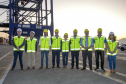Deputados estaduais visitam o Porto de Paranaguá e homenageiam trabalhadores portuários