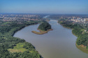  A superfície da água do Rio Iguaçu ultrapassou os 98 mil hectares de extensão em 2022, maior volume observado nos últimos 12 anos.
