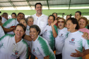 Governador entrega rede de esgoto, centro de convivência e moradias em Leópolis