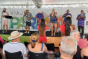 Turistas do cruzeiro da MSC são recepcionados com "baterilha" e ritmo do Carnaval em Paranaguá