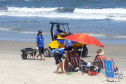 As águas das praias, represas e rios do Estado continuam com boa qualidade. De acordo com o terceiro boletim de balneabilidade do verão emitido nesta sexta-feira (04) pelo Instituto Ambiental do Paraná (IAP), dos 49 pontos monitorados semanalmente no Litoral apenas um se mantêm impróprio para banho.  Litoral do Paraná, 04/01/2019  -  Foto: Jaelson Lucas/ANPr