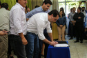 O governador Carlos Massa Ratinho Junior  assina ordem de serviço para construção de Escola em Mauá da Serra nesta quarta-feira (10).  Mauá da Serra, 10/04/2019 -  Foto: Geraldo Bubniak/ANPr