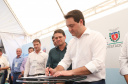 O governador Carlos Massa Ratinho Junior e o presidente da Sanepar, Cláudio Stábile, inauguraram nesta quinta-feira (11) um novo sistema de abastecimento de água em Londrina, capaz de atender quaisquer emergências ou inconstâncias na cidade. -  Londrina, 11/04/2019  -  Foto: Rodrigo Felix Leal/ANPr