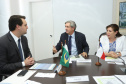 O governador Carlos Massa Ratinho Junior se reuniu na segunda-feira (29), em Brasília, com os embaixadores Nimia Ermelinda da Silva Boschert, do Paraguai, e Fernando Schmidt Ariztía, do Chile, para tratar do projeto do corredor bioceânico entre o Porto de Paranaguá e o Porto de Antofagasta.  -  BRasília, 29/04/2019  -  Foto: Rodrigo Félix Leal/ANPr