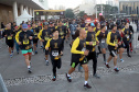 A 2ª Corrida da Casa Militar aconteceu neste domingo (26) em frente ao Palácio Iguaçu. Mais de 3 mil pessoas participaram do evento, que arrecadou agasalho para instituições sociais do Estado e também contribuirá com a campanha Corra para aquecer o inverno de quem precisa.As provas foram de 5 km e 10 km, caminhada de 3 km e kids, com chegada prevista também para o Palácio Iguaçu. Curitiba,26/05/2019 Foto:Jaelson Lucas / ANPr