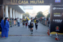 A 2ª Corrida da Casa Militar aconteceu neste domingo (26) em frente ao Palácio Iguaçu. Mais de 3 mil pessoas participaram do evento, que arrecadou agasalho para instituições sociais do Estado e também contribuirá com a campanha Corra para aquecer o inverno de quem precisa.As provas foram de 5 km e 10 km, caminhada de 3 km e kids, com chegada prevista também para o Palácio Iguaçu. Curitiba,26/05/2019 Foto:Jaelson Lucas / ANPr