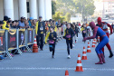 A 2ª Corrida da Casa Militar aconteceu neste domingo (26) em frente ao Palácio Iguaçu. Mais de 3 mil pessoas participaram do evento, que arrecadou agasalho para instituições sociais do Estado e também contribuirá com a campanha Corra para aquecer o inverno de quem precisa.As provas foram de 5 km e 10 km, caminhada de 3 km e kids, com chegada prevista também para o Palácio Iguaçu. Curitiba,26/05/2019 Foto:Jaelson Lucas / ANPr