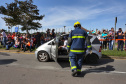 Um acidente de grandes proporções chamou a atenção de quem passou por um dos estacionamentos do Parque Barigui, em Curitiba, neste sábado (15)