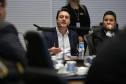 Governador Carlos Massa Ratinho Junior durante reunião com a equipe de governo. Foto: José Fernando Ogura/ANPr