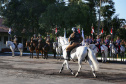 O governador Carlos Massa Ratinho Junior e o presidente em exercício Hamilton Mourão receberam nesta sexta-feira (28) a medalha Heróis da Cavalaria, da Polícia Montada Coronel Dulcídio. A condecoração foi entregue na cerimônia, em Curitiba, que comemora os 140 anos do regimento, que é a unidade mais antiga da Polícia Militar do Paraná.  -  Curitiba, 28/06/2019  -  Foto: José Fernando Ogura/ANPr