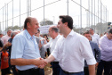 O governador Carlos Massa Ratinho Junior e o prefeito Miguel Amaral inauguraram mais uma unidade do projeto Meu Campinho