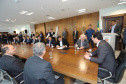 O governador Carlos Massa Ratinho Junior e o diretor-presidente da Itaipu, general Joaquim Silva e Luna, assinaram nesta quinta-feira (01), convênio para dar início à construção da segunda ponte ligando o Brasil ao Paraguai, em Foz do Iguaçu.Curitiba, 01-08-19.Foto: Arnaldo Alves / ANPr.