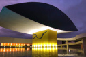 Esta é a última semana para visitar as exposições “Ivens Machado - Mestre de Obras” e “Experimentando Le Corbusier” no Museu Oscar Niemeyer. As duas ficam em cartaz até domingo, 11 de agosto. Foto: José Fernando Ogura/ANPr
