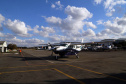 O Paraná passa a ter a maior malha aeroviária do País com o início nesta quarta-feira (07) do programa Voe Paraná. O novo pacote aéreo regional foi lançado pelo governador Carlos Massa Ratinho Junior no Aeroporto do Bacacheri, em Curitiba, e vai atender 12 cidades, de todas as regiões do Estado.Foto Gilson Abreu AENPr