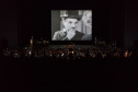 Tempos Modernos, um dos filmes mais conhecidos de Charlie Chaplin, será apresentado pela Orquestra Sinfônica do Paraná na semana que vem, com regência do maestro Stefan Geiger. Os concertos acontecem nos dias 22, às 20h30, no Teatro Positivo, e 25, às 10h30, no Teatro Guaíra.