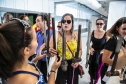 Um grupo de 45 integrantes do Movimento Brasileiro de Mulheres Cegas e com Baixa Visão visitou no sábado (26) o Museu Oscar Niemeyer (MON) com representantes de vários Estados brasileiros. Foto:Marcos Cantuario
