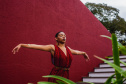 A abertura do show conta com uma apresentação da dançarina Laremi Paixão, denominada “Dança para Oxum”, que traz na poética corporal a história e os ensinamentos da cultura afro-brasileira pela perspectiva negra.Foto: Divulgação