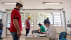 Trabalhadores do Porto de Paranaguá são imunizados contra a gripe. Foto: Claudio Neves/Portos do Paraná