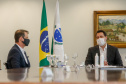 22/05/2020 - Governador Carlos Masa Ratinho Junior durante reunião com o presidente da Sanepar, Claudio Stabile. Foto: Gilson Abreu/AEN