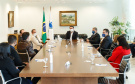 O governador Carlos Massa Ratinho Junior e o presidente da Adimax Indústria e Comércio de Alimentos, Adir Comunello, anunciaram nesta quarta-feira (27), em evento no Palácio Iguaçu, um novo investimento no Paraná. A indústria de fabricação e distribuição de alimentos para cães e gatos vai investir R$ 14,6 milhões na abertura de uma planta em Mandirituba, na Região Metropolitana de Curitiba. 