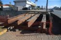 Obras Comec - Rua Maringá no cruzamento com a av das torres - construção de calcada   - Sao José dos Pinhais-  29/05/2020 - Foto: Geraldo Bubniak/AEN