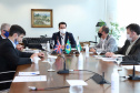Em busca de estreitar laços e ampliar o comércio bilateral com o Reino Unido, o governador Carlos Massa Ratinho Junior participou nesta quarta-feira (09) de uma videoconferência com integrantes da Câmara Britânica de Comércio e Indústria no Brasil (Britcham).
