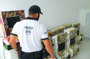  Polícia Civil do Paraná (PCPR) apreendeu oito máquinas caça-níqueis no centro de Matinhos, no Litoral do Estado. As apreensões ocorreram em dois estabelecimentos comerciais distintos. Foram apreendidas quatro máquinas em cada local.Foto>:PCPR