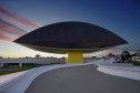 O Museu Oscar Niemeyer (MON) promoverá uma videoconferência com o artista Yutaka Toyota para o público do programa Arte para Maiores.  -  Foto: Carlos Renato Fernandes