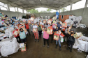 Comunidades carentes de Paranaguá, Antonina e moradores de ilhas da Região são prioridade nas doações feitas pela comunidade portuária. Foto: Claudio Neves