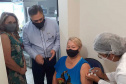 Idosos de 67 a 70 anos sendo vacinados em São Pedro do Ivaí.