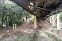 Ponte de ferro liberada (serviços em andamento nas fotos) - Foto: DER/PR