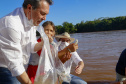 21.10.2021 - Governador Carlos Massa Ratinho Junior promove a soltura de 20 mil dourados no rio Ivai em Ivatuba.
Foto Gilson Abreu/AEN