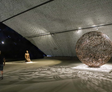 O público já pode conferir no espaço do Olho a exposição “Invisível e Indizível”, do artista espanhol Jaume Plensa. 